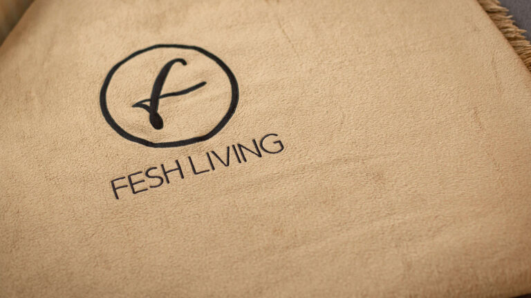 Penthouse Schlafzimmer Bettwäsche Branding FESH LIVING